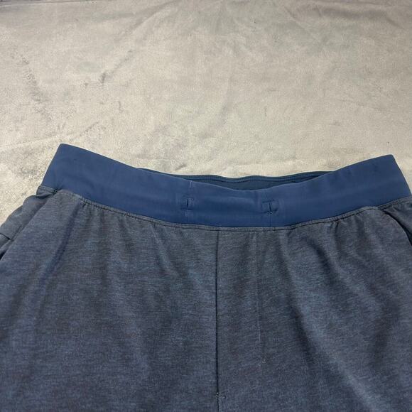 Lululemon Men's Pace Breaker Linerless Short 9" size M Navy - Picture 6 of 12